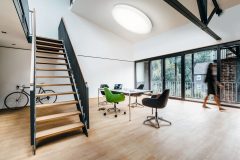 688025235
businesswoman, office, woman, stairs, walking, business, business people, workplace, people, Adults, Southern European Ethnicity, mature woman, 45-49 years, motion, modern, full length, workspace, blurred motion, caucasian appearance, distant, spacious, loft, interior decoration, bicycle, Germany, indoor, day, interior design, downwards, interior, barefoot, on the move, unrecognisable person, conference room, one person, career, space, mature adult, 40-50 years, blurred, bike, board room, Photography, Color Image
Loft, B¸ro, Business, Essen, NRW, Deutschland, f45