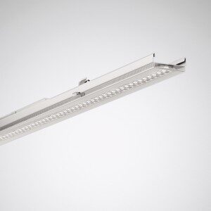 Elegant energieffektiv LED-skenaarmatur från PROLJUS AB med slimmad modern design och jämnt bländfritt ljus idealisk för kontor butiker och industrimiljö