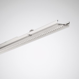 Elegant energieffektiv LED-skenaarmatur från PROLJUS AB med slimmad modern design och jämnt bländfritt ljus idealisk för kontor butiker och industrimiljö