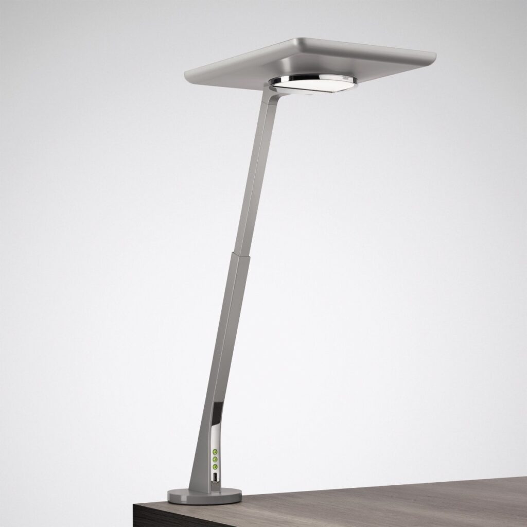 Modern, stilren justerbar LED-skrivbordslampa i metall med platt rektangulär skärm, vinklingsbar arm, touchknappar med gröna indikatorer och inbyggd USB-port, energieffektiv och perfekt för kontor och studie från PROLJUS AB
