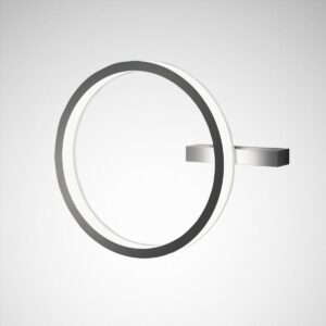 Stilren rund LED-vägglampa i krom med integrerad ljusring monterad på ett diskret rektangulärt fäste som ger jämnt indirekt ljus för moderna interiörer från PROLJUS AB