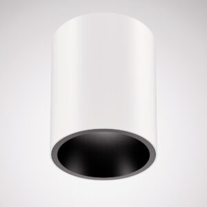 Cylindrisk takarmatur i vit aluminium med matt svart innermantel som ger avskärmad nedåtriktad belysning, modern och energieffektiv armatur från PROLJUS AB perfekt för kontor, butik och offentliga miljöer
