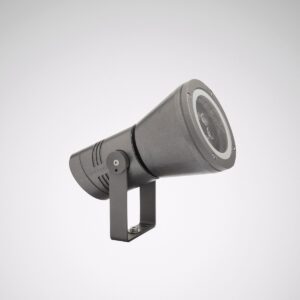 Modern grå LED-spotlight på justerbart fäste från PROLJUS AB, energieffektiv och vädertålig aluminiumarmatur med klart glas för skarp riktad ljusbild och professionell arkitektur- och landskapsbelysning