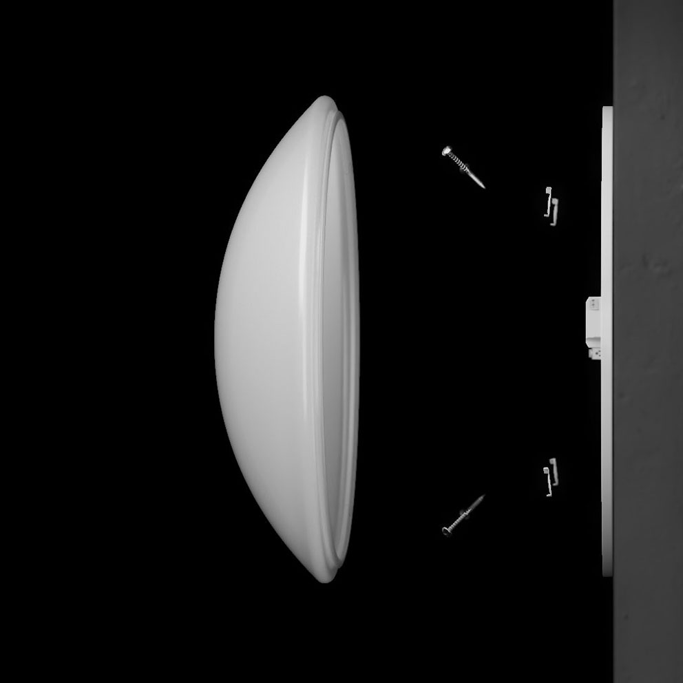 Vit halvrund LED-armatur med opal kupol, väggfäste och medföljande skruvar och beslag för enkel montering, modern energieffektiv design för hallar, trapphus och kontor från PROLJUS AB