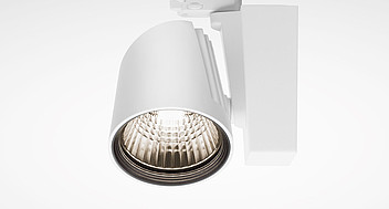 Vit, justerbar LED-skenarmatur från PROLJUS AB med slimmad modern design och högkvalitativ reflektor som ger riktat energieffektivt ljus, perfekt för butik, galleri och professionella miljöer