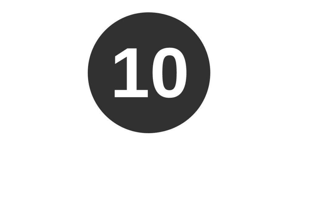 Grafisk mörk cirkel med siffran 10 i vitt som symboliserar PROLJUS ABs rundstrålande belysningsarmaturer, energieffektiva, stilrena och perfekta för professionell och privat belysning
