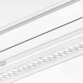 Vit slimmad infälld LED-armatur med jämnt bländfritt ljus, perfekt för kontor och butiksmiljöer, energieffektiv och stilren lösning från PROLJUS AB