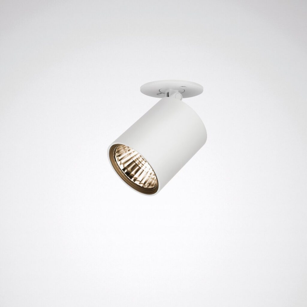 Vitt justerbart cylinderformat takspotlight med högkvalitativ reflektor för riktat LED-ljus, perfekt för butik och galleri från PROLJUS AB