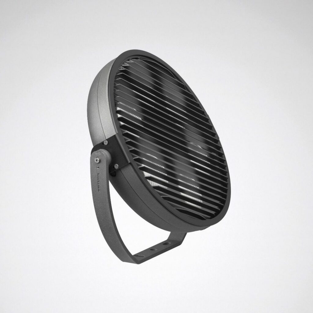 Rund strålkastare från PROLJUS AB med horisontella lameller, justerbart U-fäste och modern grå finish idealisk för kraftfull arkitektonisk och utomhusbelysning