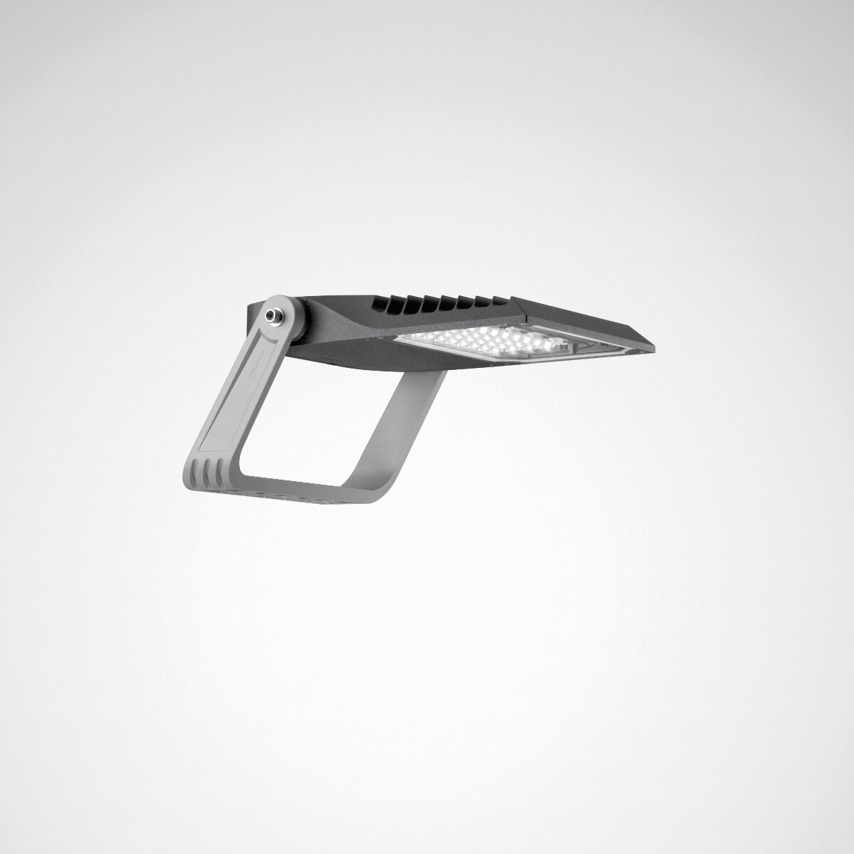 Snygg och energieffektiv LED-armatur från PROLJUS AB i slimmat grått aluminium med integrerade LED‑dioder och justerbart fäste idealisk för professionell utomhusbelysning