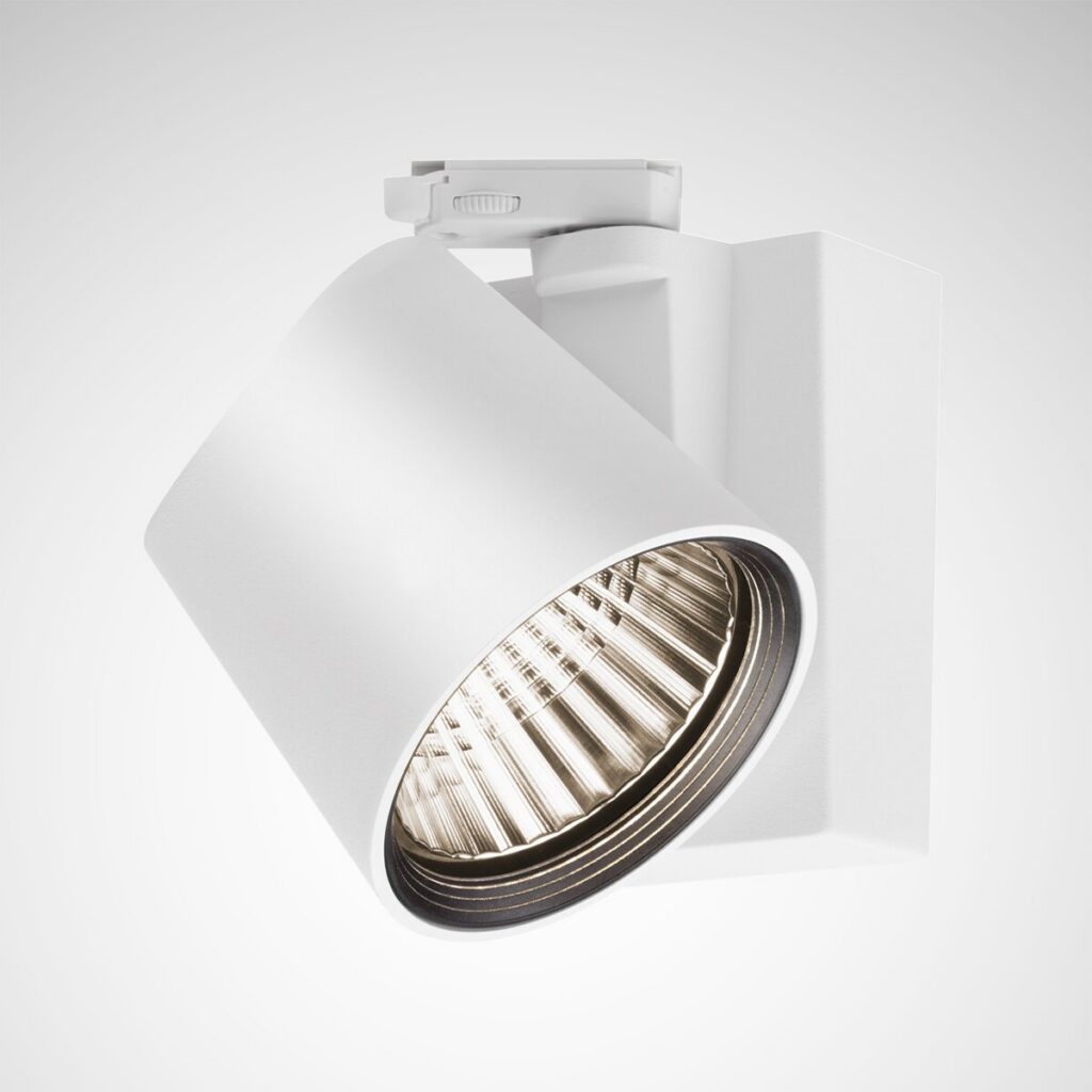 Vit justerbar skenspot med effektiv reflektor och modern design, energieffektiv och premiumkvalitet för butik, galleri och kontor från PROLJUS AB