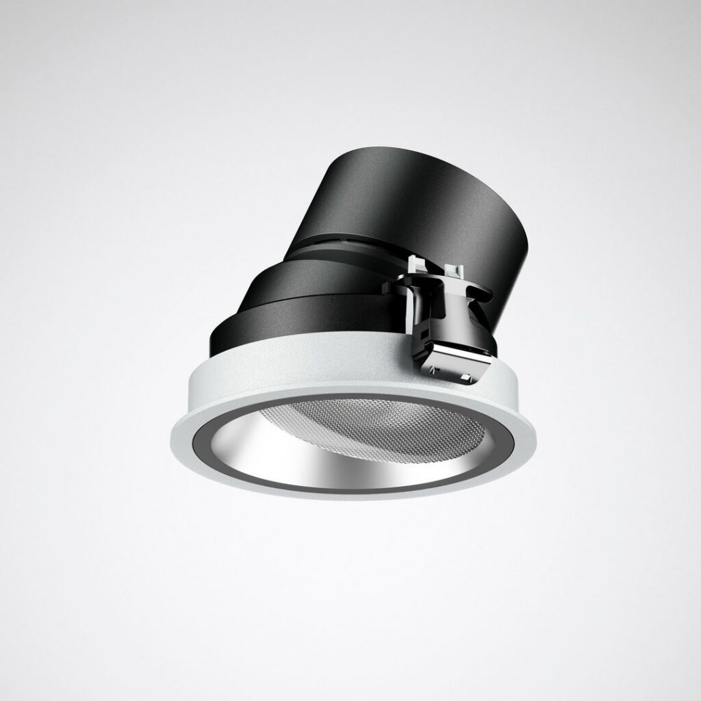 Modern infälld LED-downlight från PROLJUS AB med vit ram, svart kapsling, monteringsklämma och anti‑bländande galler, energieffektiv och lätt att installera för professionella belysningslösningar